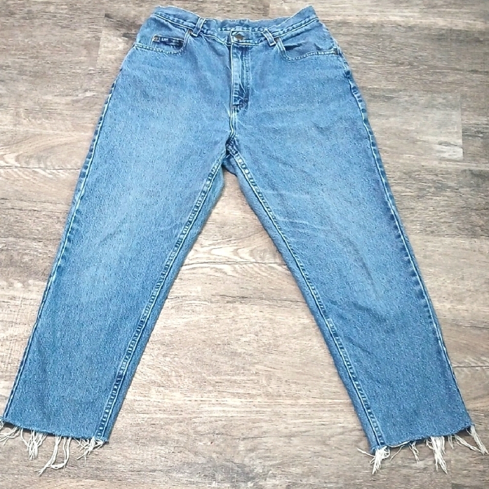 Vintange Straight Leg Jeans with High Waist and Cropped Length, 10 today size